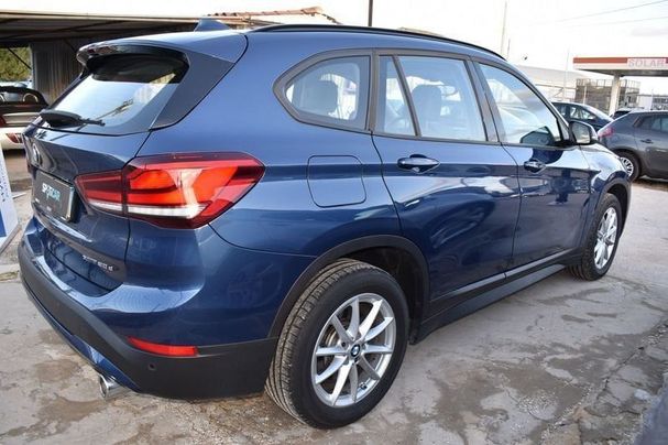 BMW X1 xDrive20d Advantage 140 kW image number 6