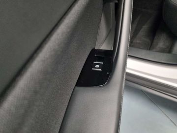 Car image 48