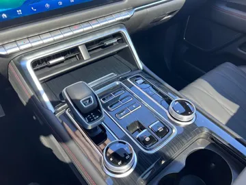 Car image 29
