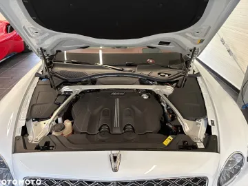 Car image 40