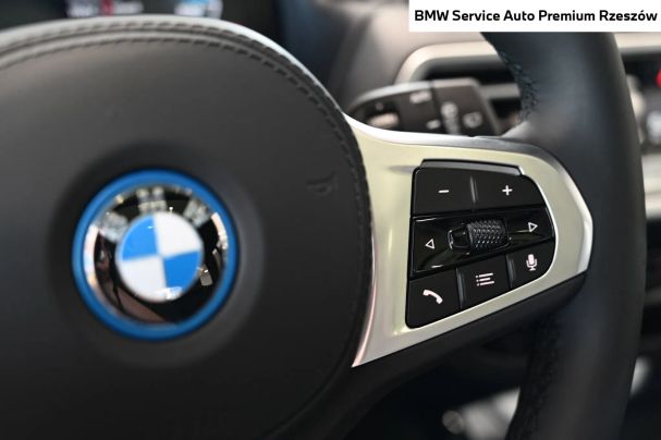 BMW iX3 210 kW image number 15