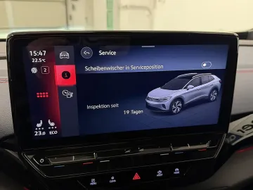 Car image 32
