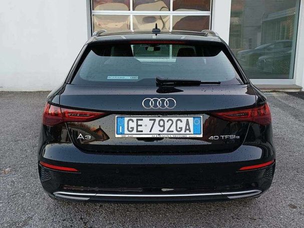 Audi A3 40 TFSIe S tronic Sportback Advanced Business 150 kW image number 3