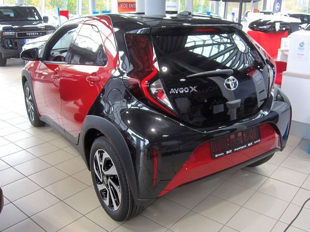 Toyota Aygo X 1.0 53 kW image number 3