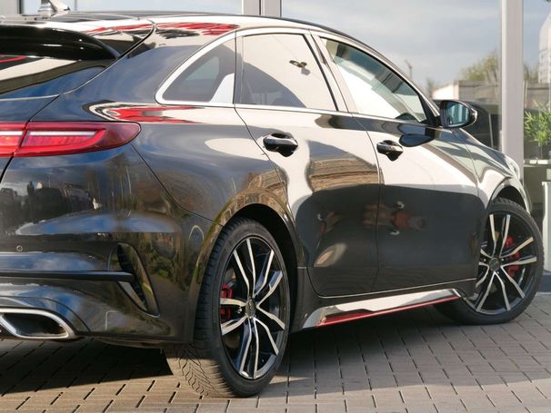 Kia ProCeed GT 150 kW image number 18