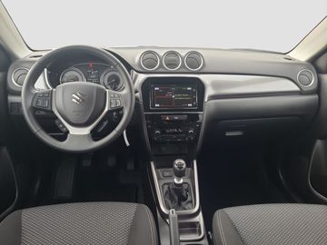 Car image 10