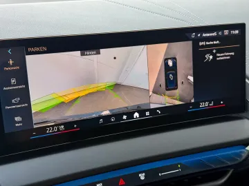 Car image 38