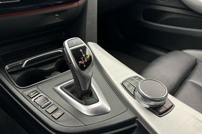 Car image 38