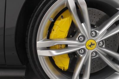 Car image 30