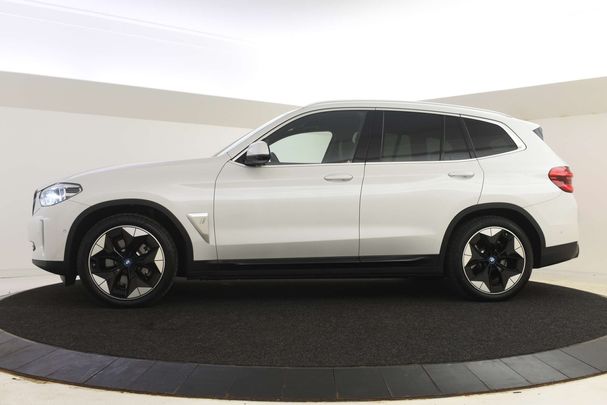 BMW iX3 80 kWh 210 kW image number 3