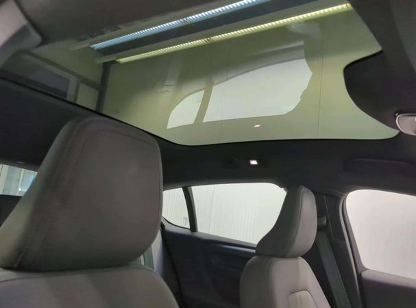 Volvo C40 h Plus 69 kW image number 7