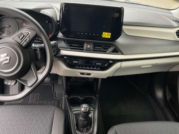 Car image 15