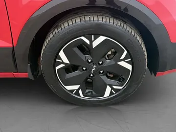 Car image 36