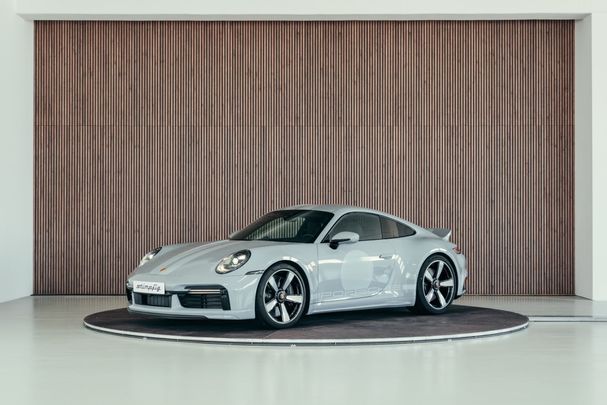 Porsche 992 Sport Classic 405 kW image number 5