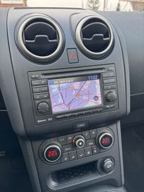 Car image 33