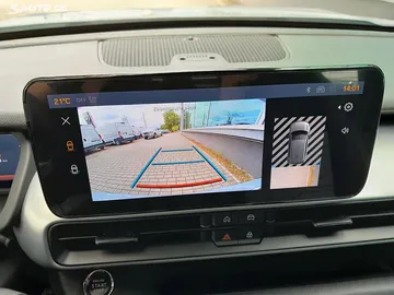 Car image 31