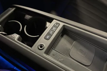 Car image 36
