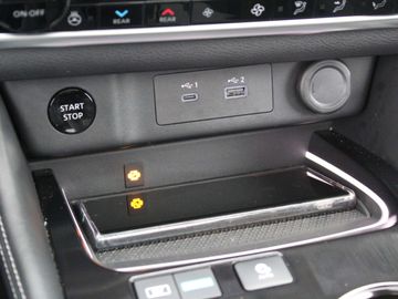 Car image 37