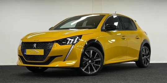 Car image 21