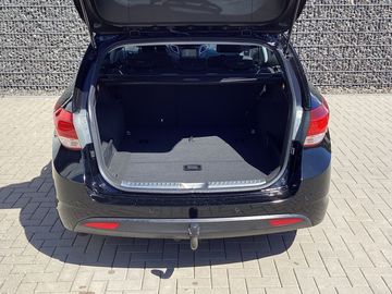 Car image 38
