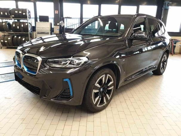 BMW iX3 M Sport Inspiring 210 kW image number 1