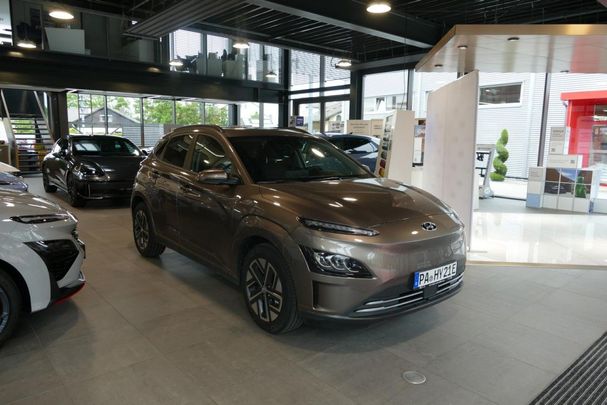 Hyundai Kona Elektro Trend 100 kW image number 2