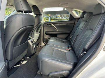 Car image 36