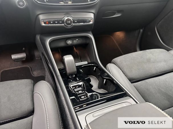 Volvo XC40 145 kW image number 19