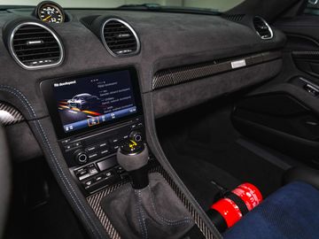 Car image 47