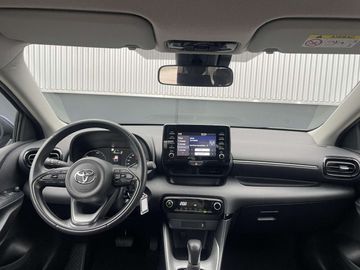 Car image 11