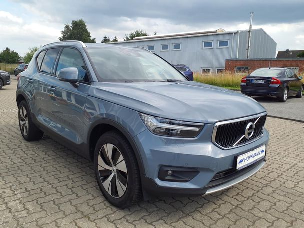 Volvo XC40 T3 Momentum Pro 120 kW image number 2