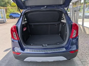 Car image 23