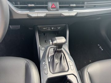 Car image 19