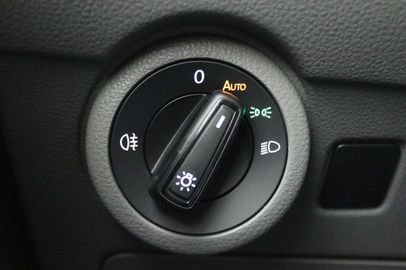 Car image 31