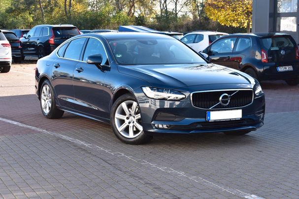 Volvo S90 D4 Momentum 140 kW image number 1