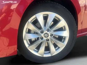 Car image 28