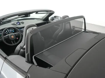 Car image 43