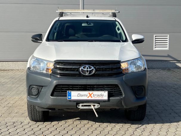 Toyota Hilux D 2.4 4D 110 kW image number 3