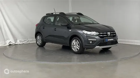 Car image 3