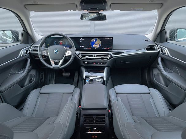 BMW i4 210 kW image number 15