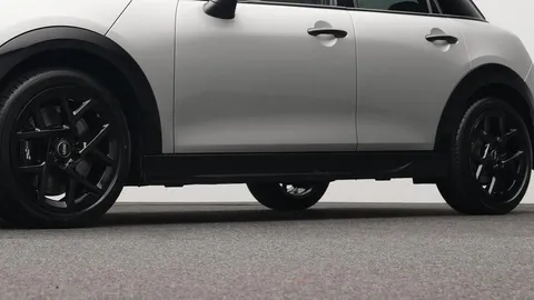Car image 22