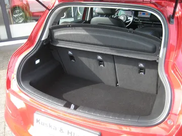 Car image 29
