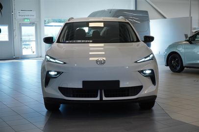 Car image 15