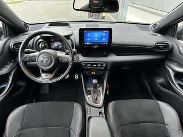 Car image 12