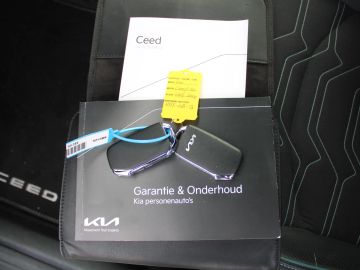 Car image 35