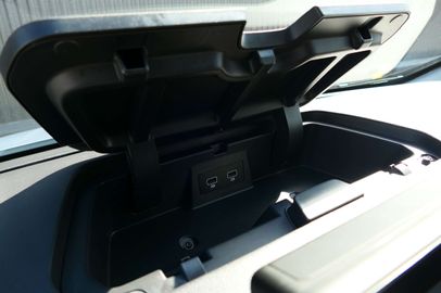 Car image 36