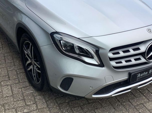 Mercedes-Benz GLA 180 90 kW image number 4