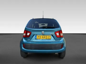 Car image 5
