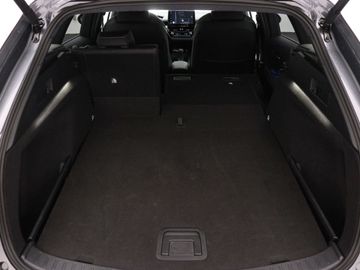 Car image 36