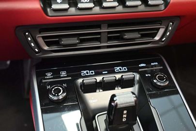 Car image 31